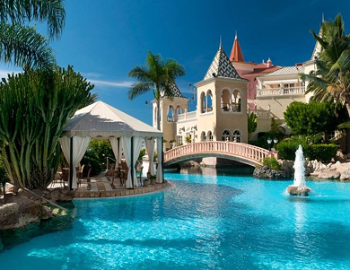 Gran Hotel Bahía del Duque Resort